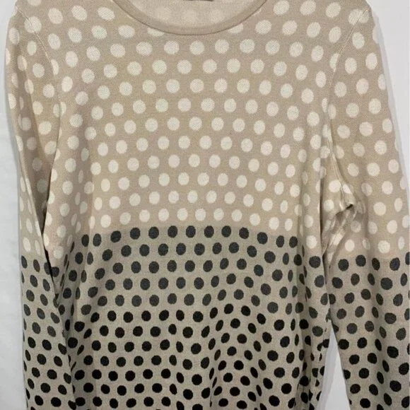 WOMAN’S TANJAY sweater. Gradient dots. New condition. Size large. - Picture 2 of 7